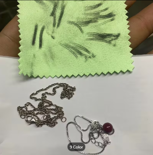 Jewellery cleaning cloth