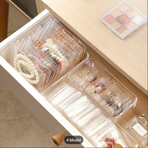 Anti-tarnish jewellery pouches